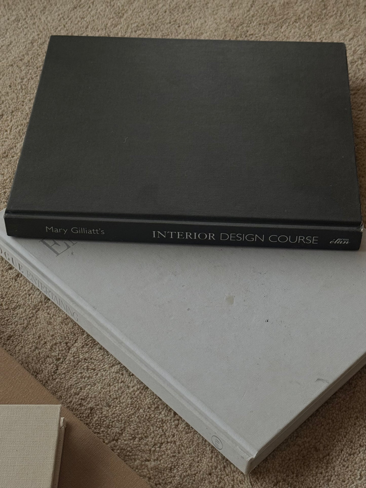 VINTAGE BOOKS