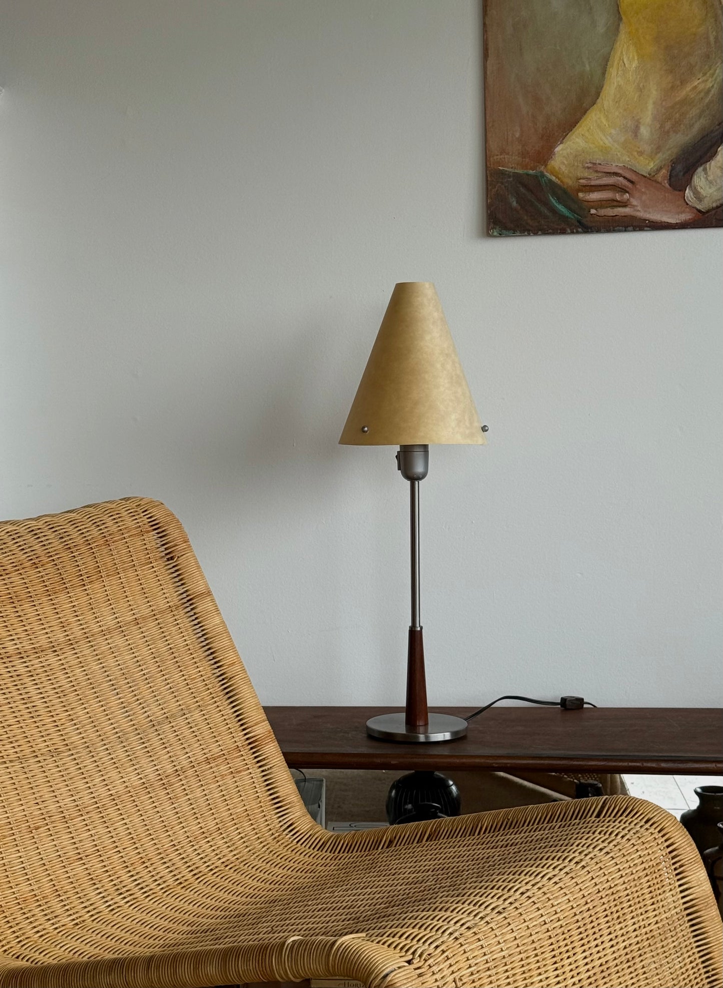 VNTG Metal & Wood Lamp