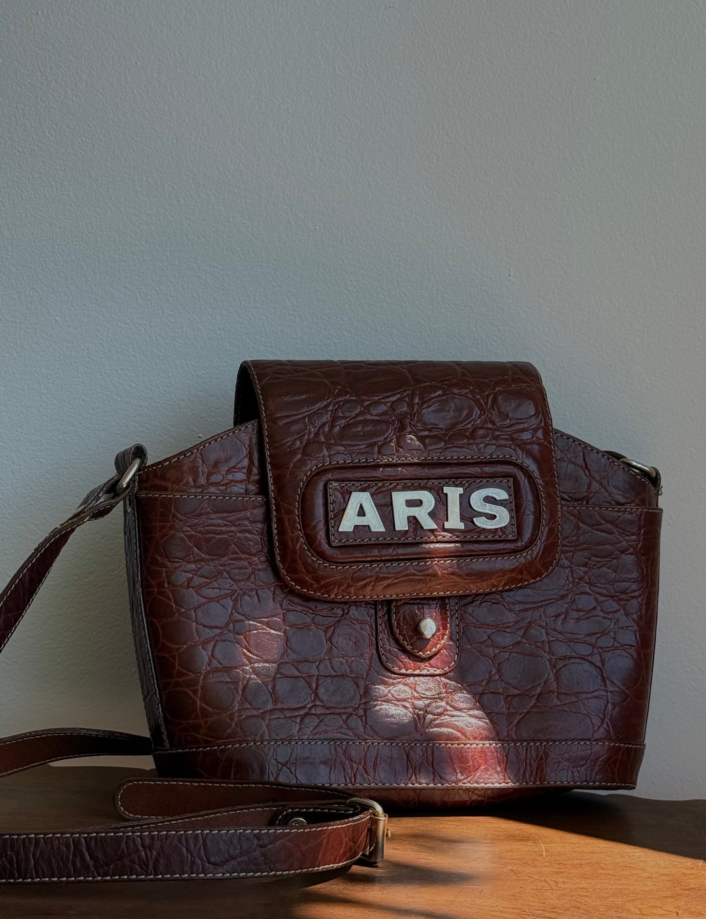 VINTAGE ARIS NIHON BREED LEATHER PURSE