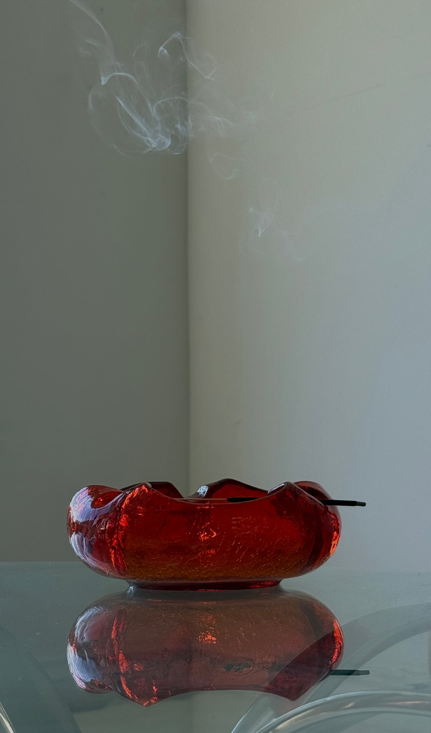 1960s CRACKLED GLASS ASHTRAY