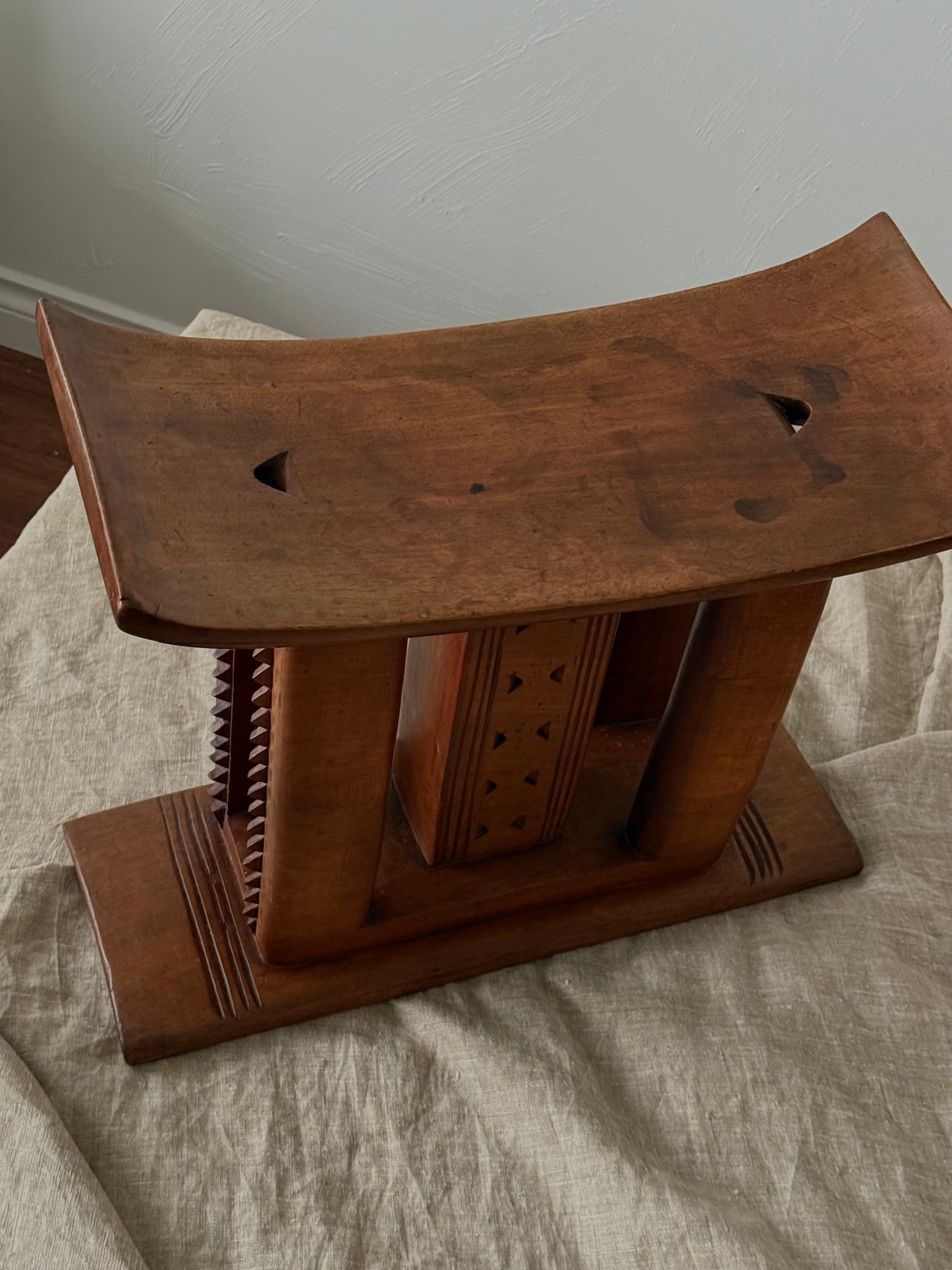 WEST AFRICAN ASHANTI STOOL