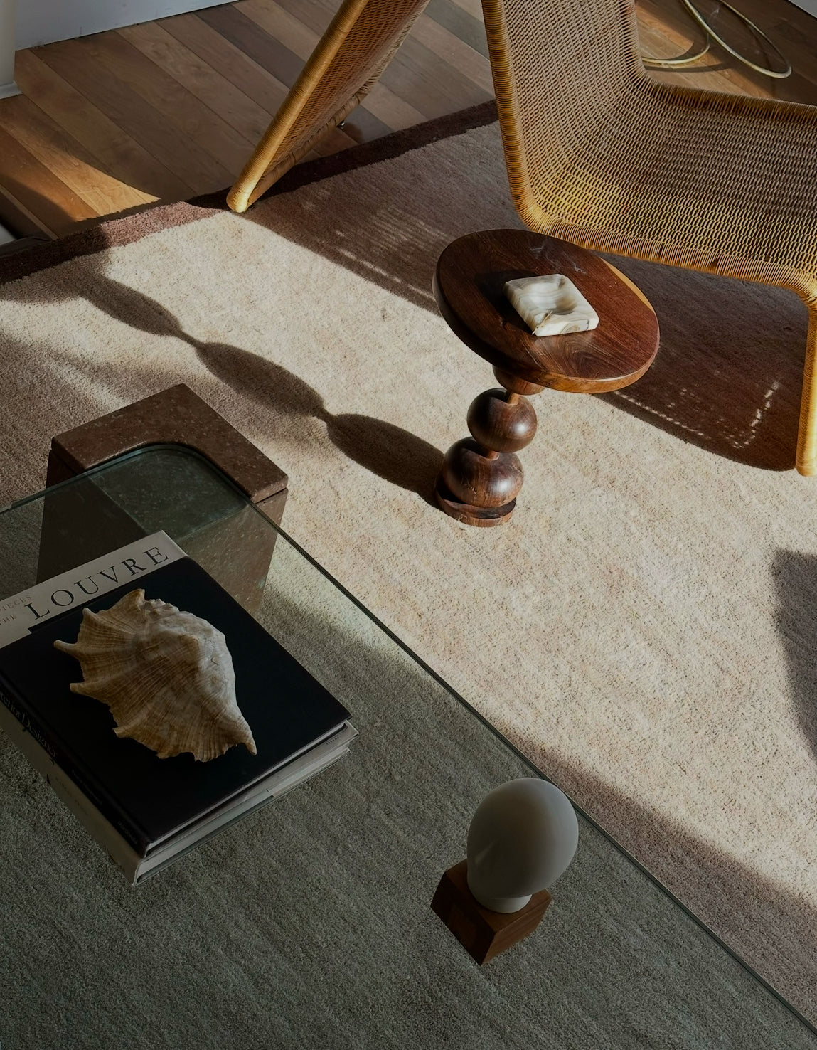SENGA WOODEN TABLE