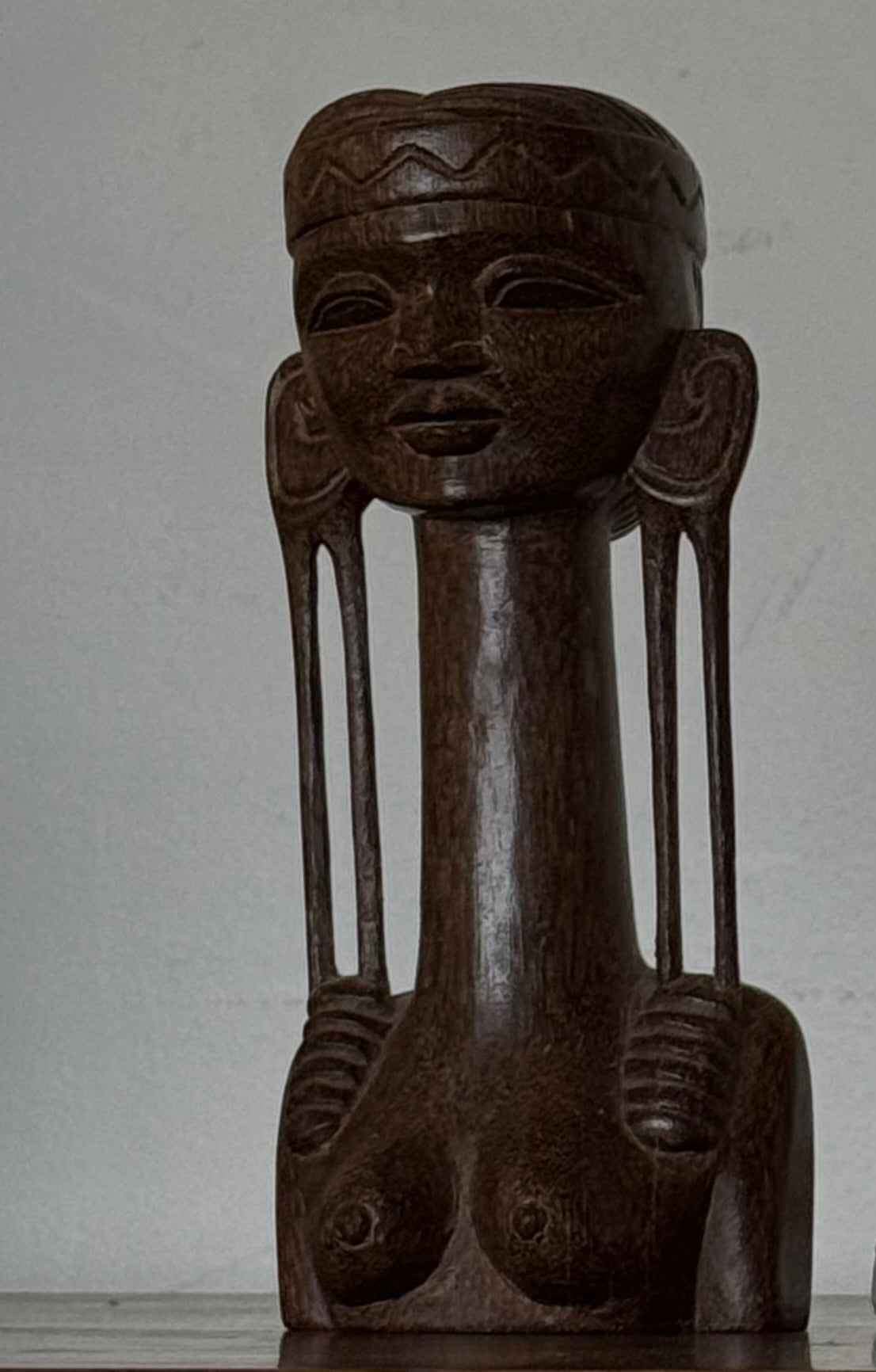 VINTAGE SARAWAK AMAI SCULPTURE