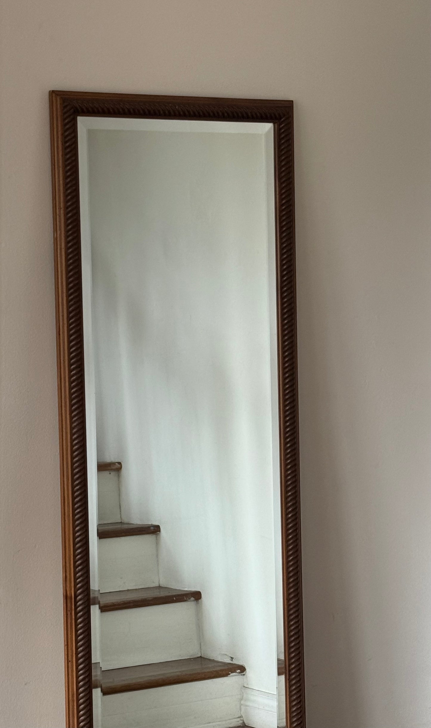 VINTAGE WOOD FLOOR MIRROR