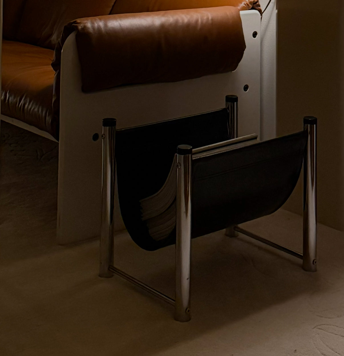1970s MCM CHROME & FAUX LEATHER MAGAZINE HOLDER