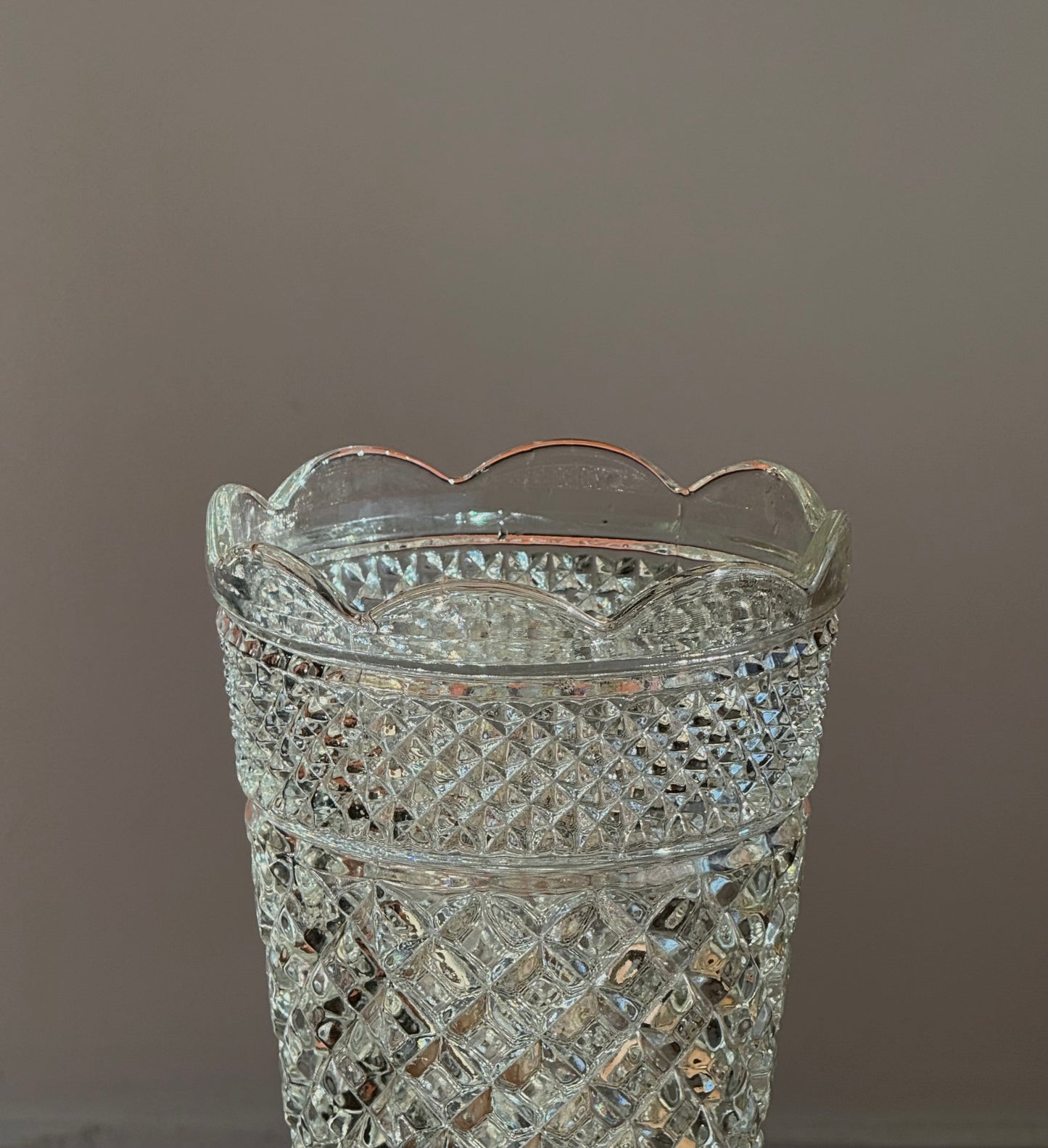 VINTAGE ANCHOR HOCKING VASE
