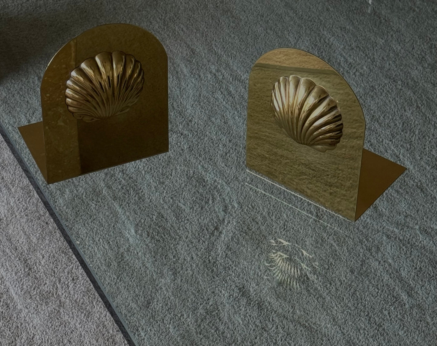 VNTG BRASS SHELL BOOKENDs
