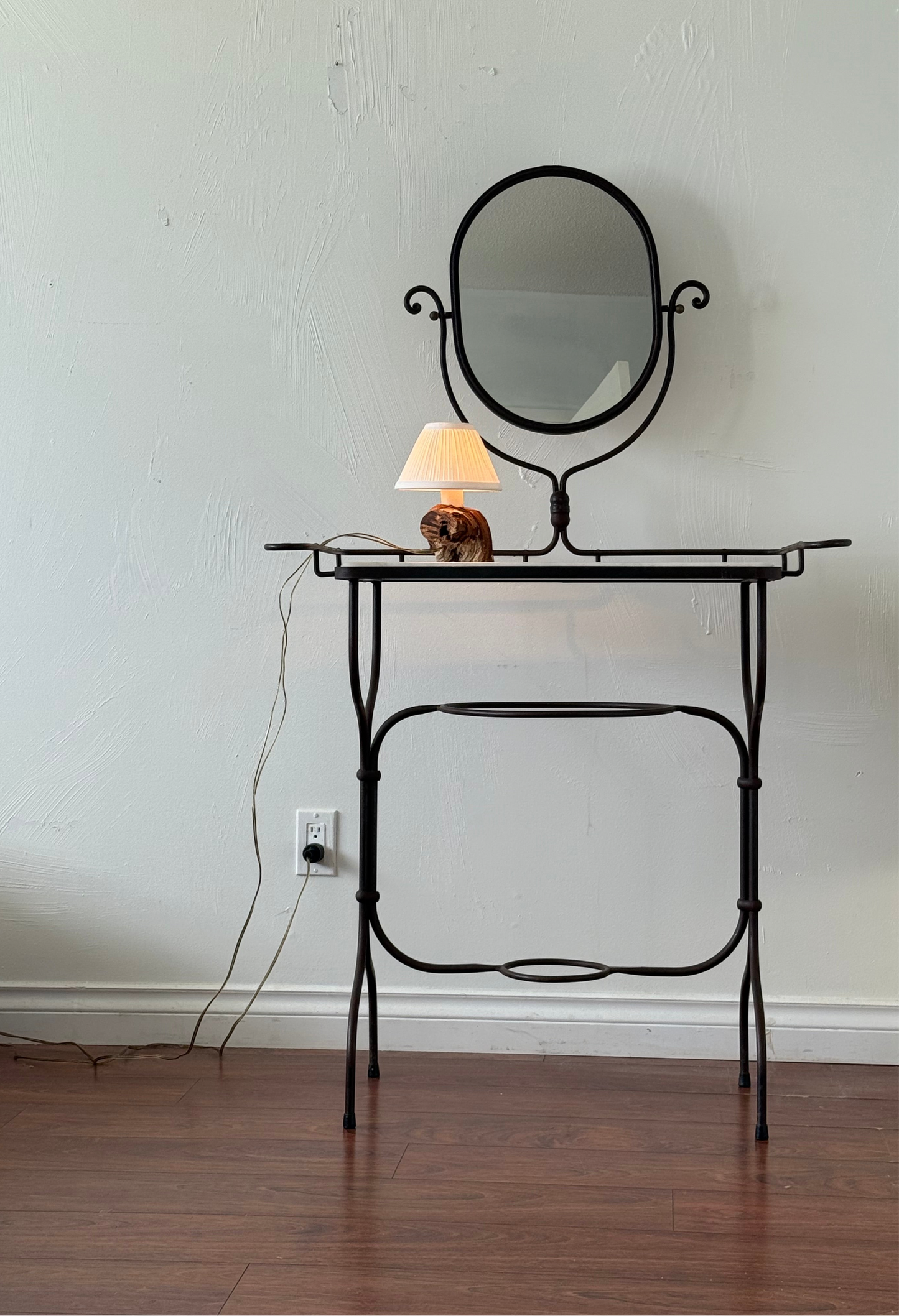 HANDMADE WOODEN LAMP