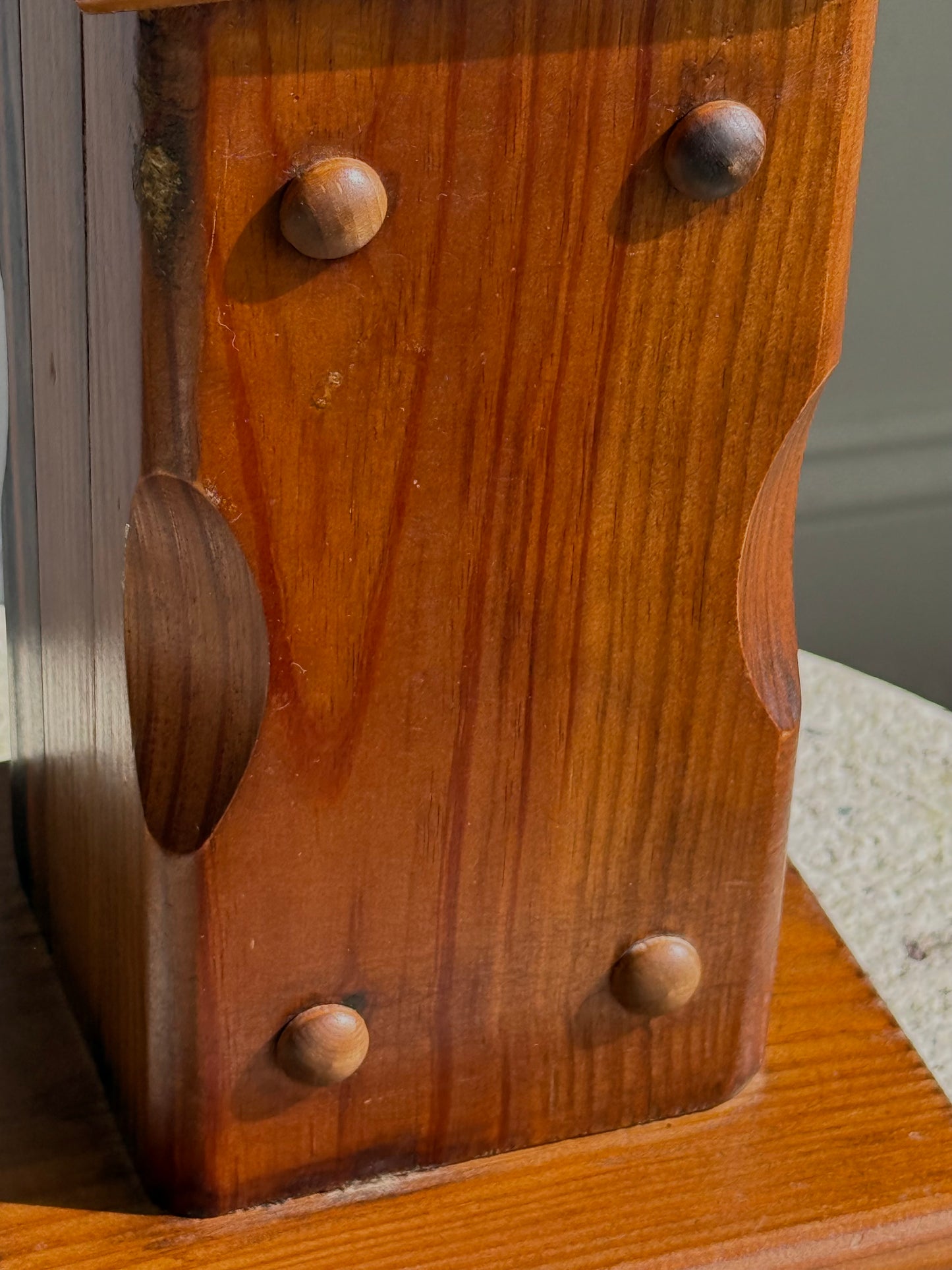 BRUTALIST WOODEN LAMP