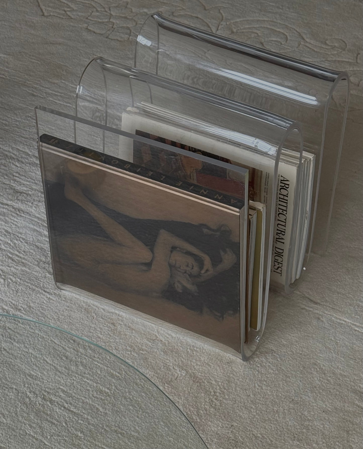 LUCITE WAVY MAGAZINE HOLDER