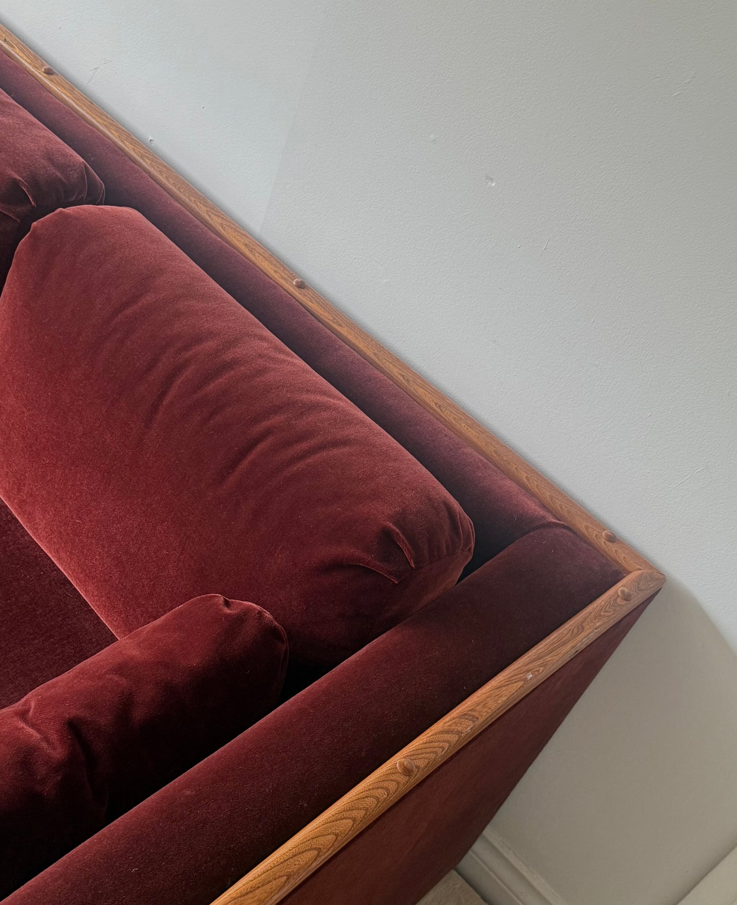 VNTG VELVET & WOOD SOFAs