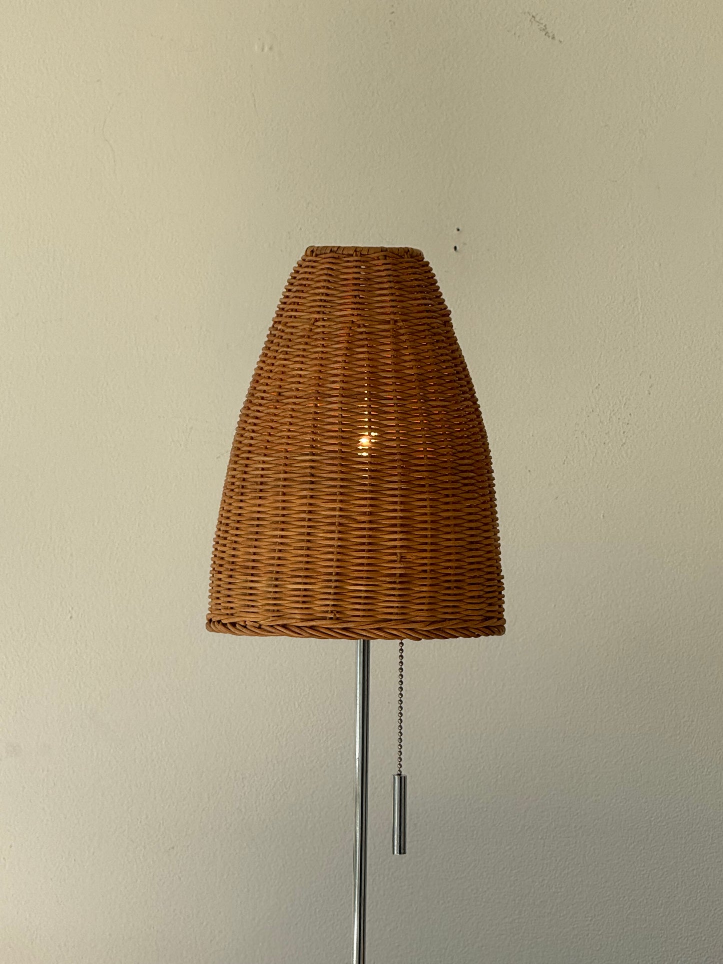 MCM CHROME LAMP