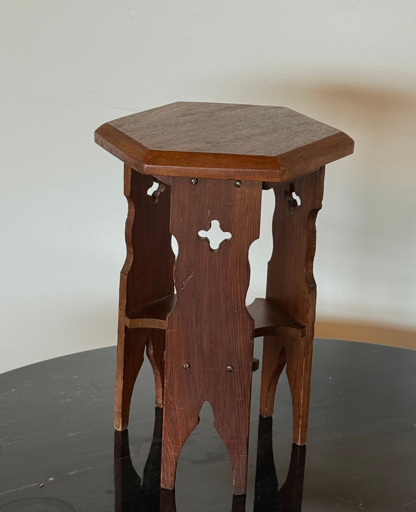 VNTG Arts & Crafts Side Table