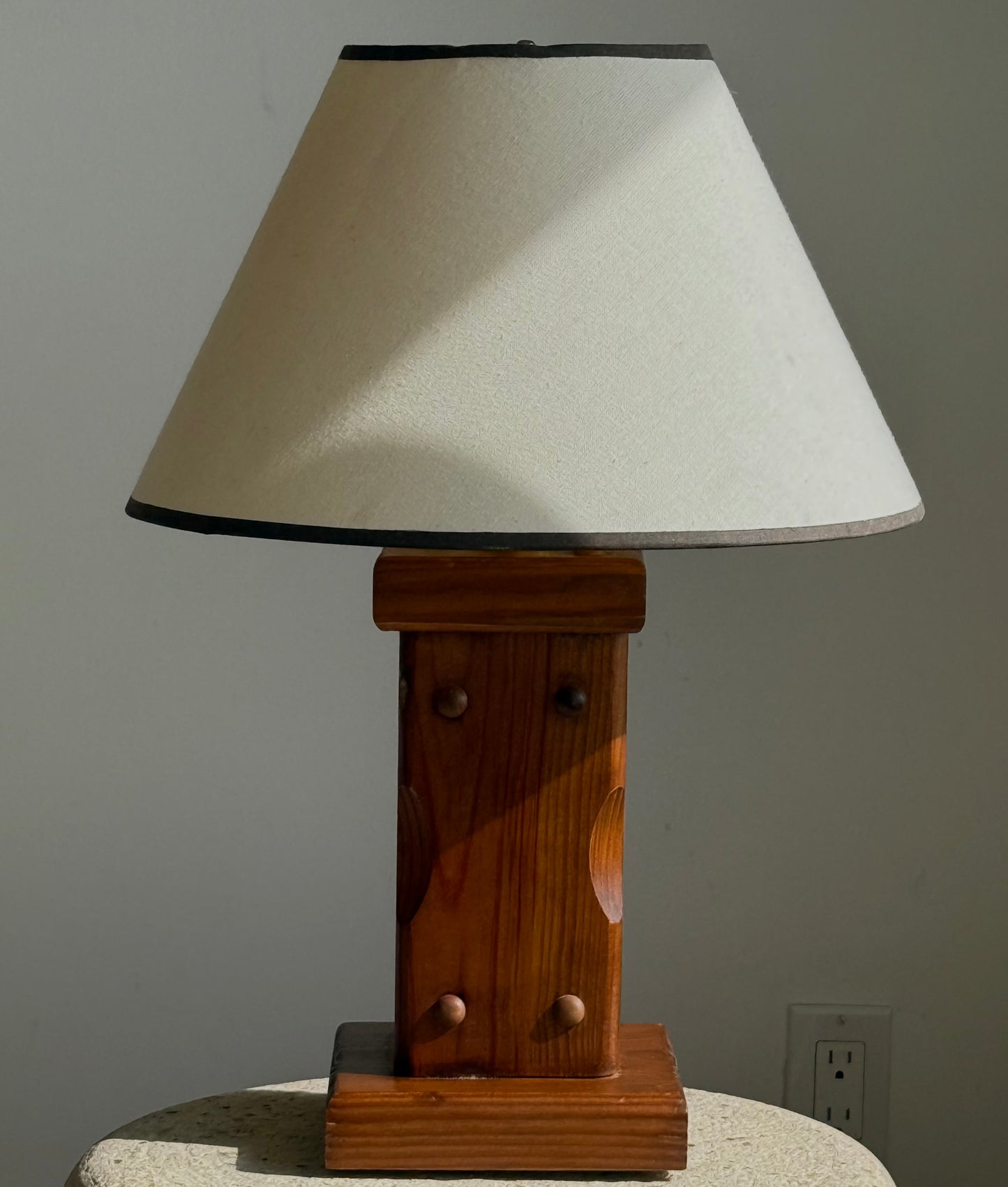 BRUTALIST WOODEN LAMP