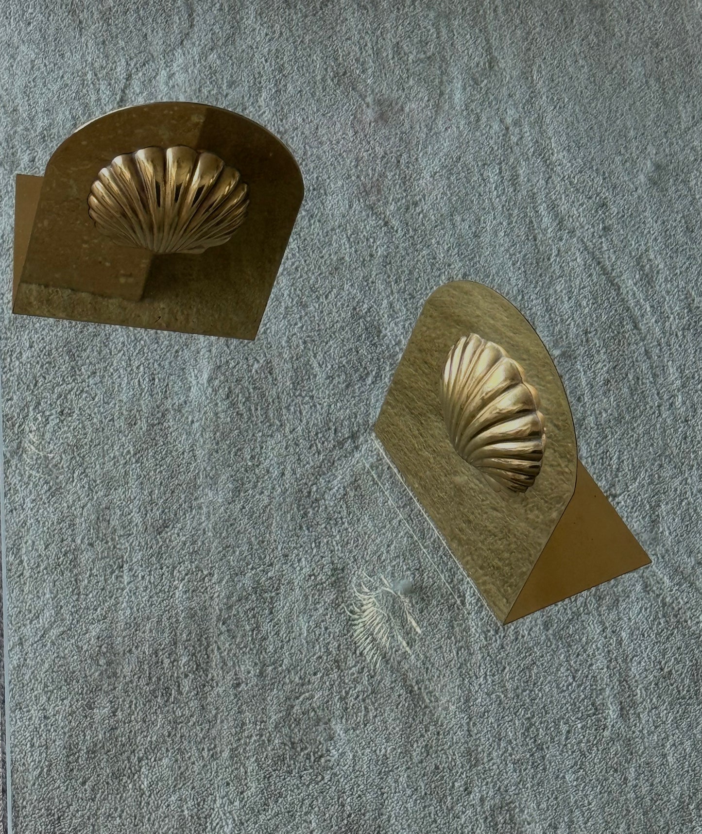 VNTG BRASS SHELL BOOKENDs