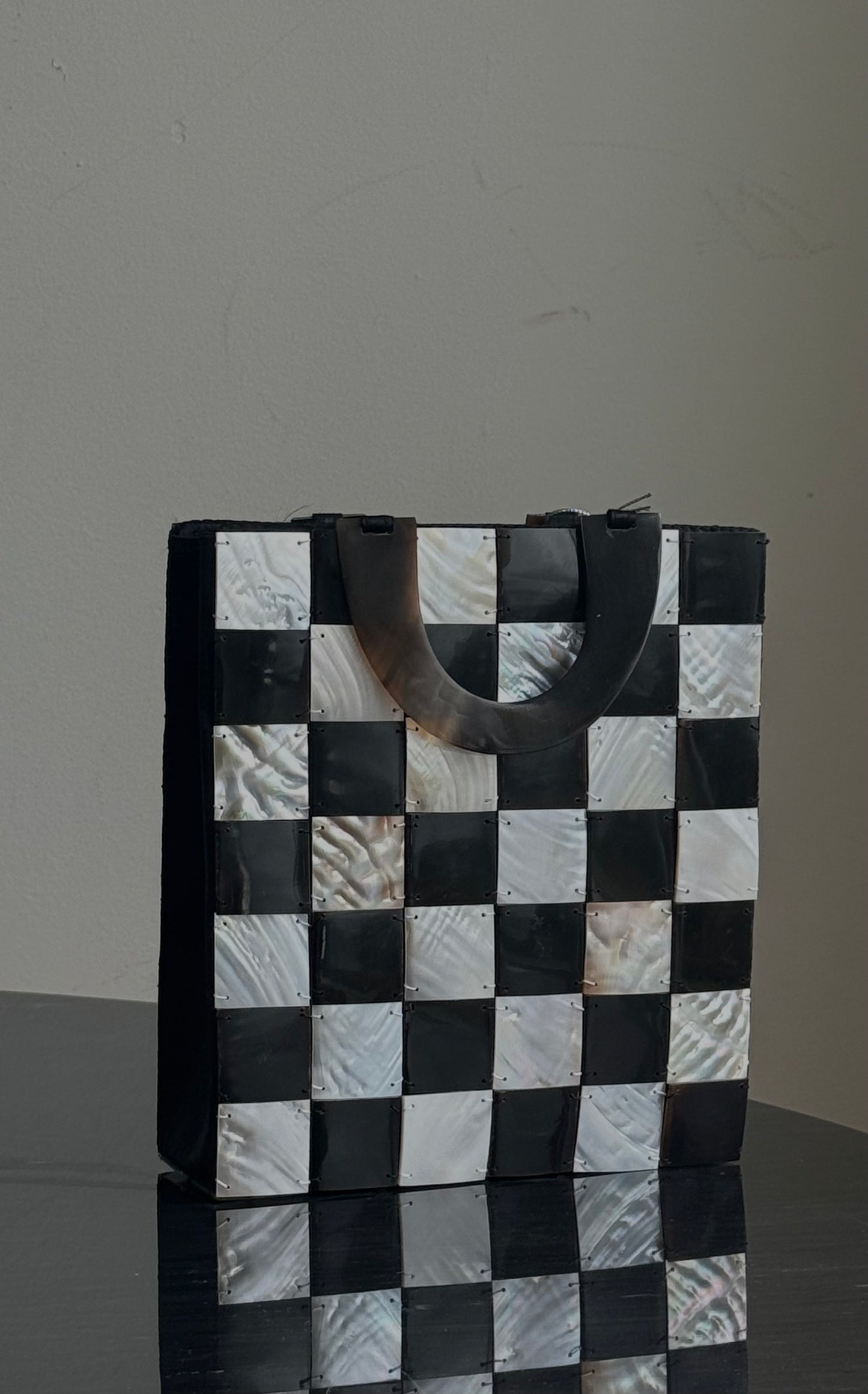 1980s Mother pearl and bone purse