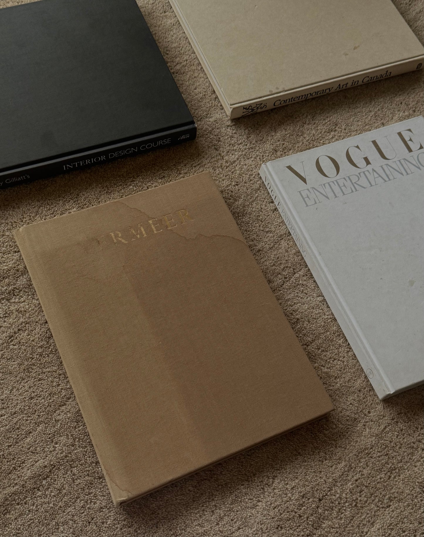 VINTAGE BOOKS