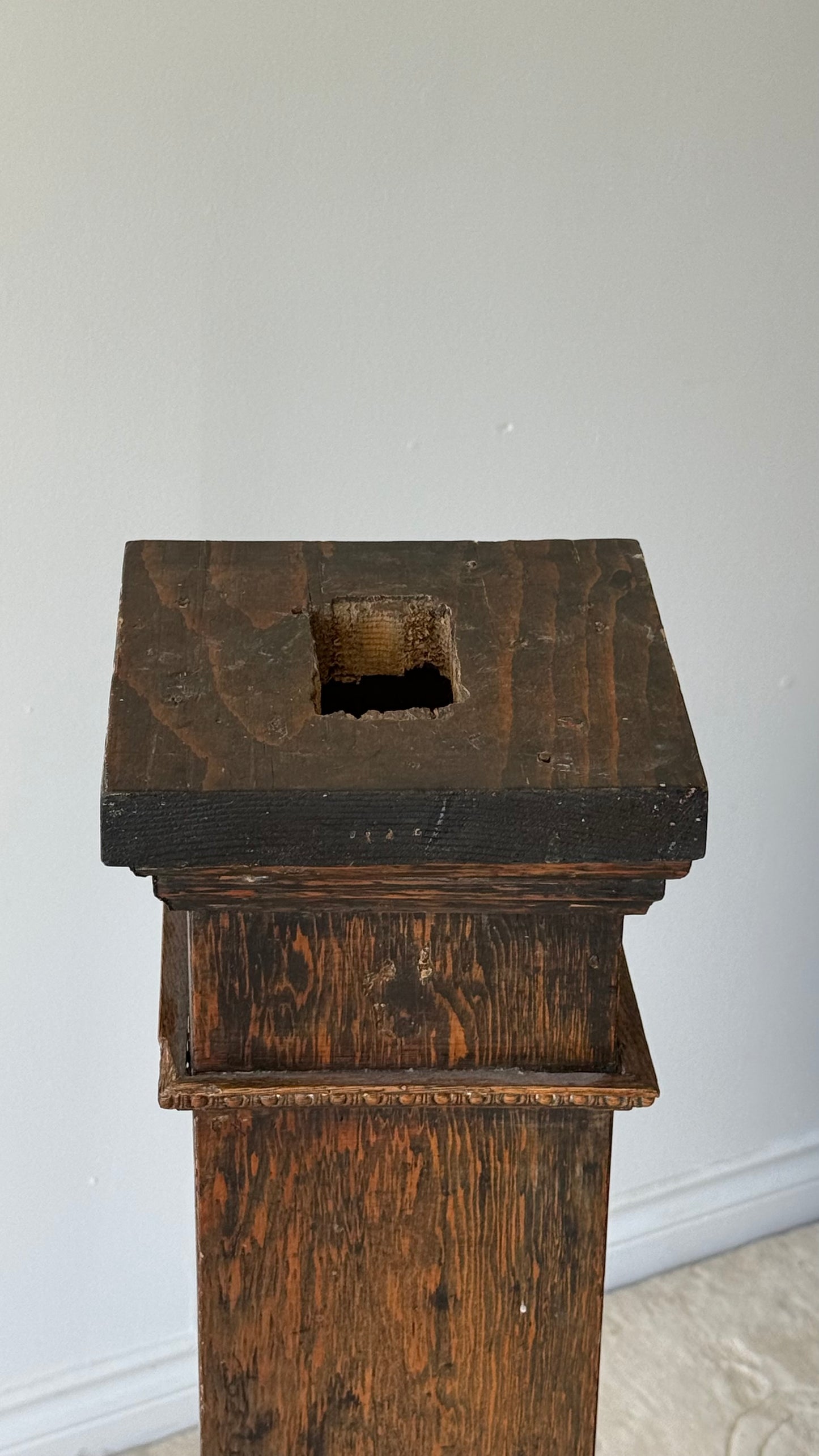ANTIQUE Quarter Sawn Oak Newel Post