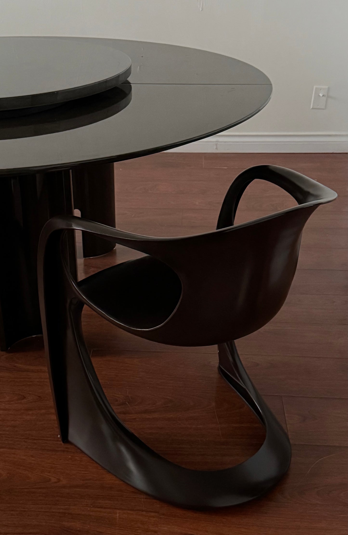 1980s POST MOD LACQUERED WOOD DINING TABLE