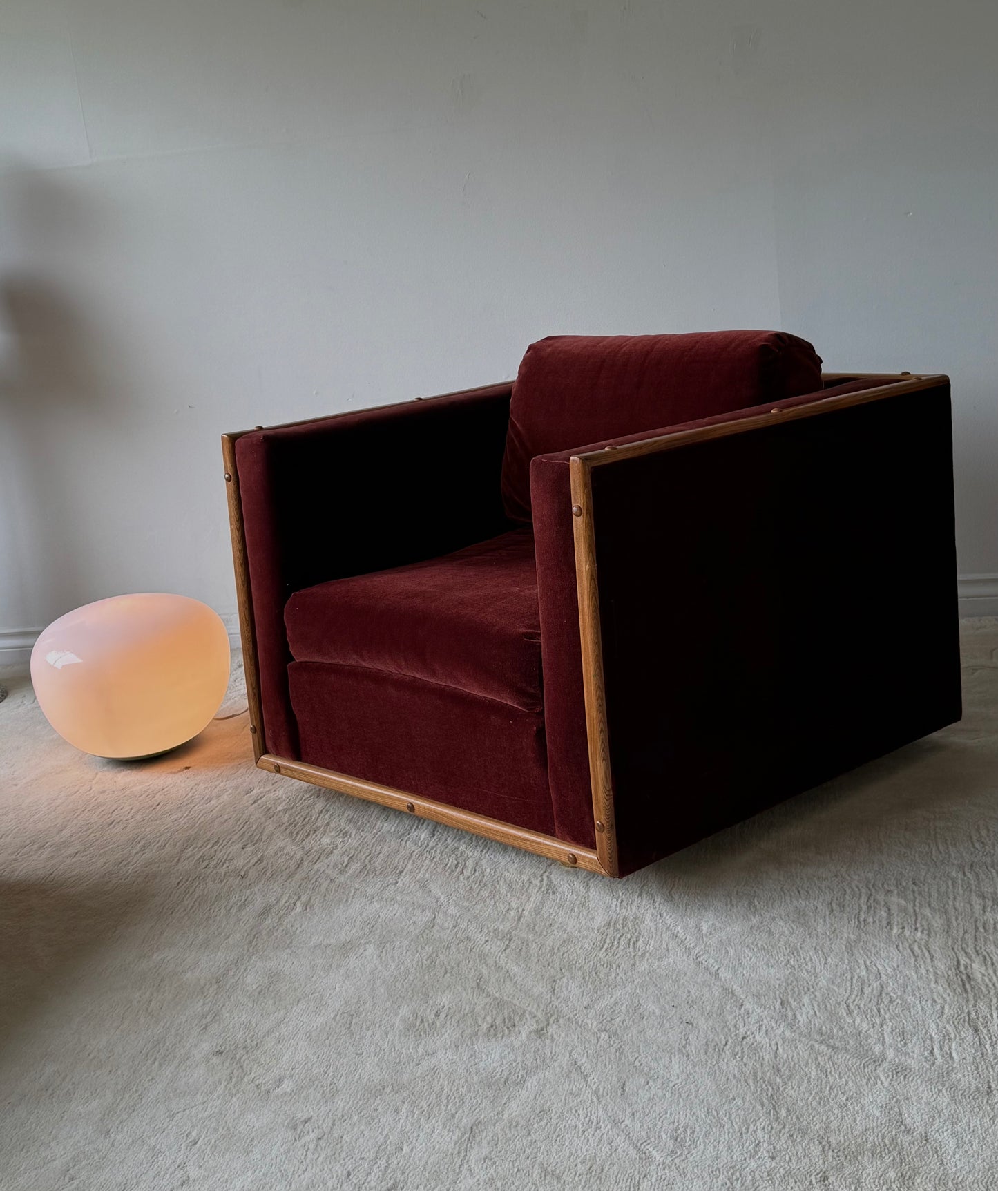 VNTG VELVET & WOOD SOFAs