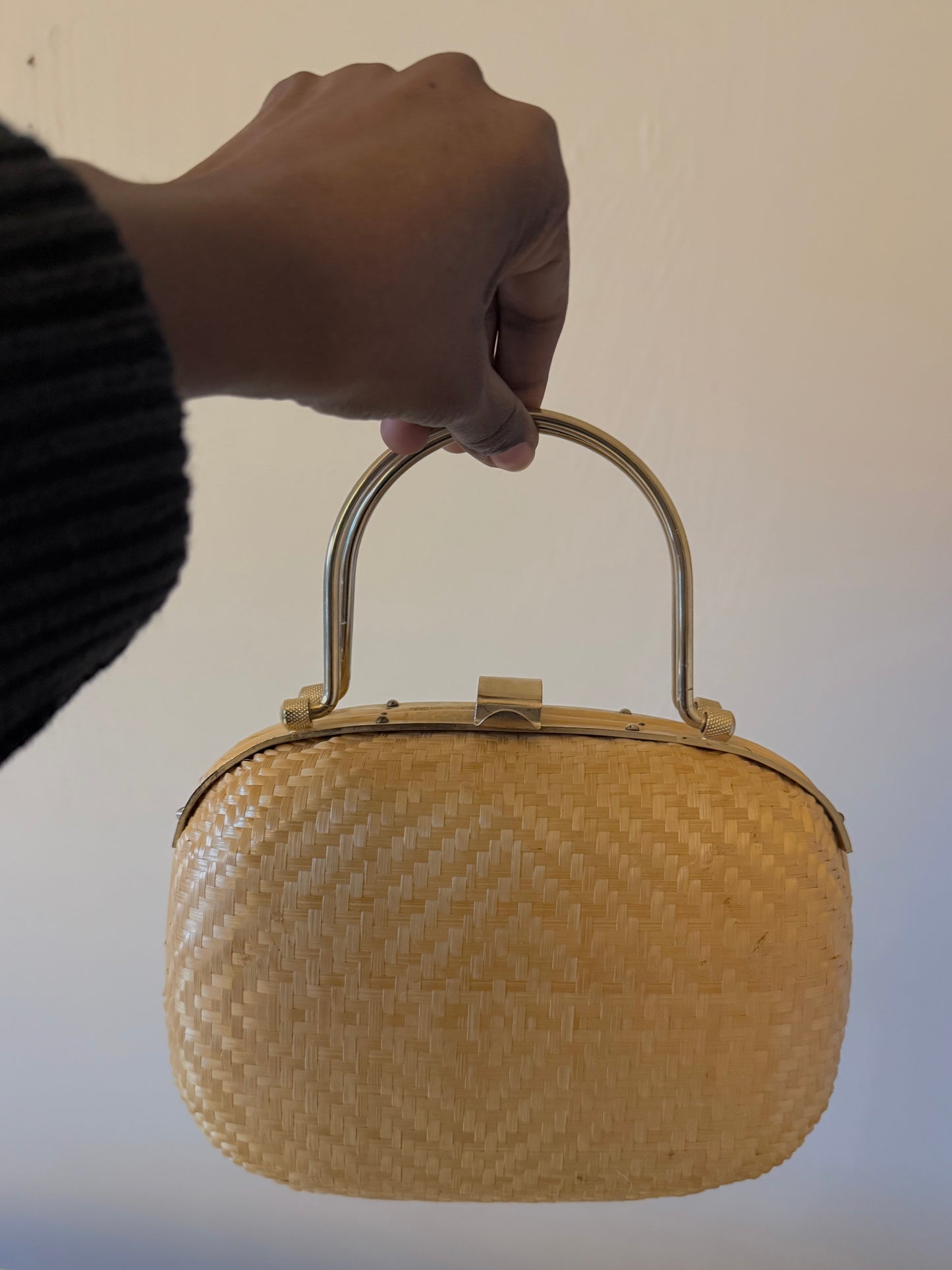 VINTAGE WICKER & BRASS PURSE