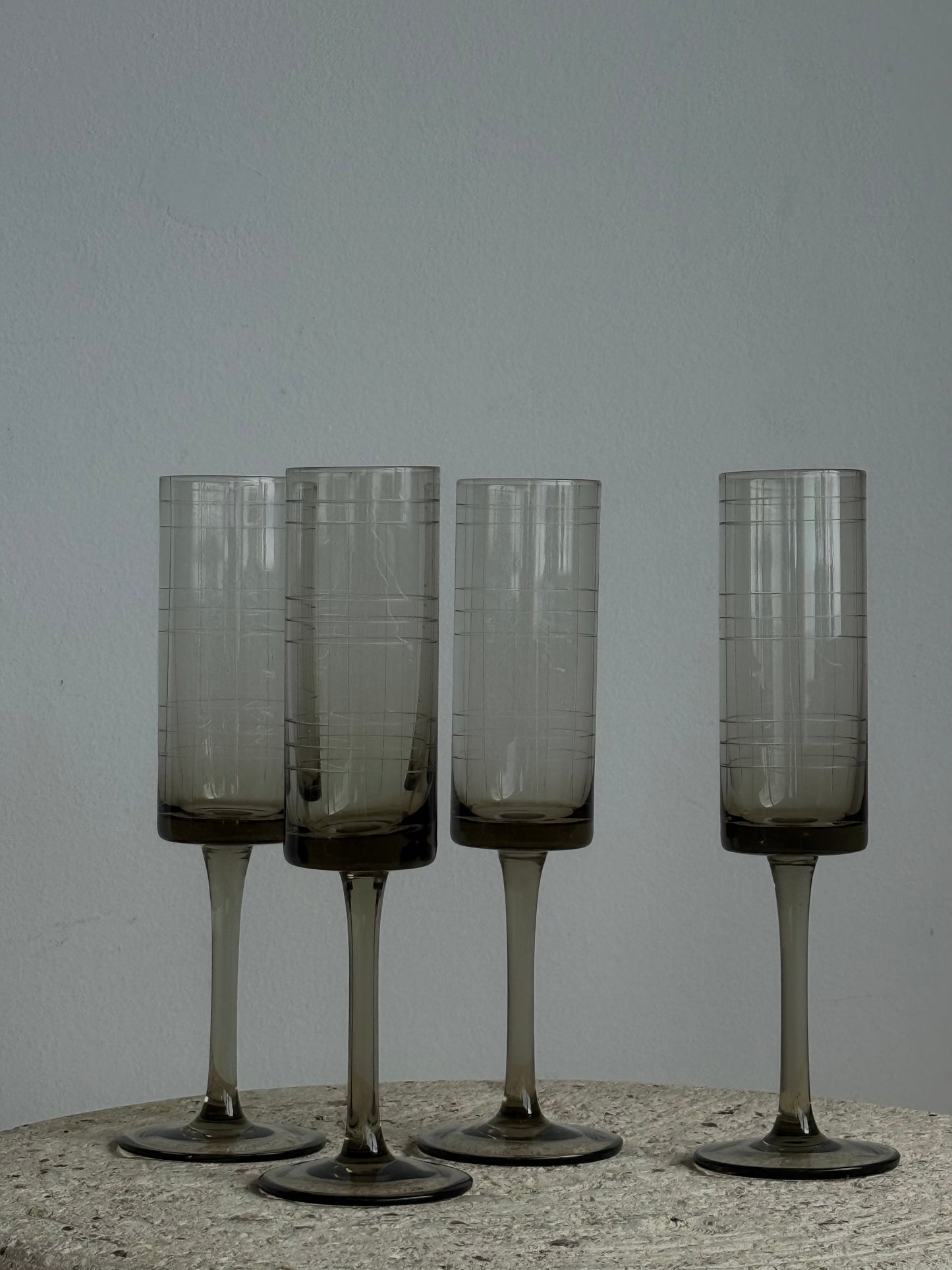 SMOKY GLASSES