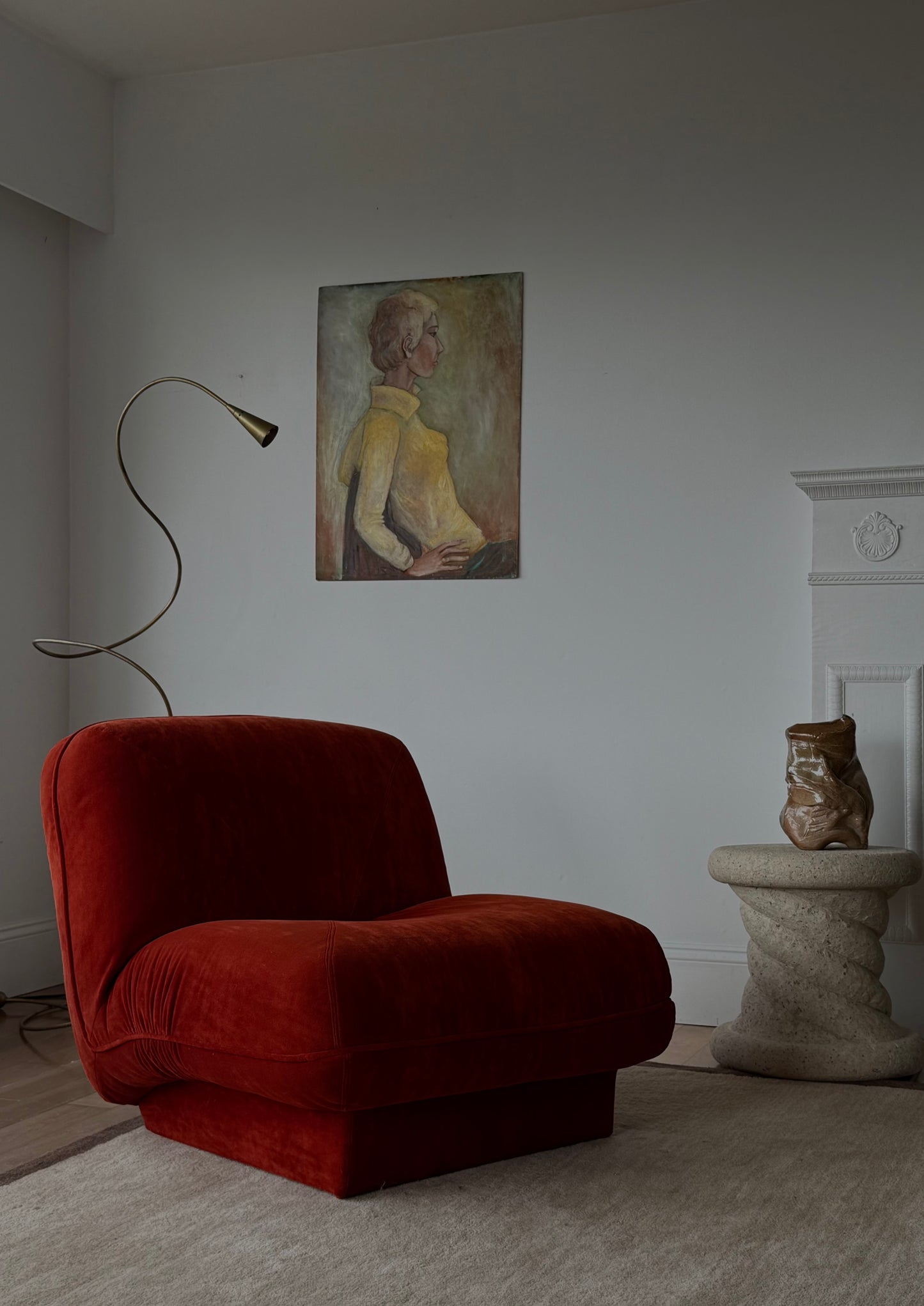 1980S CURVY VELVET CHAIR