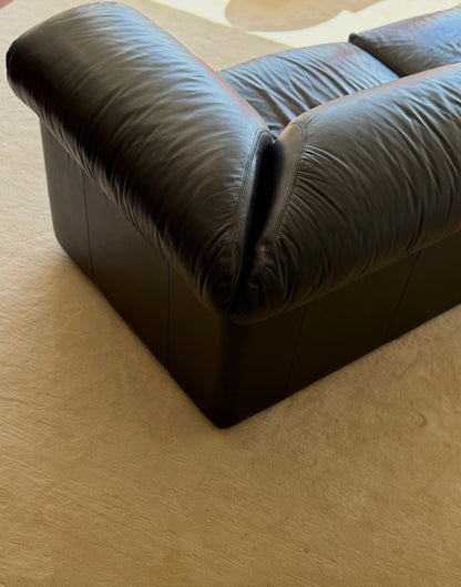 1990s ITALIAN LEATHER COUCH