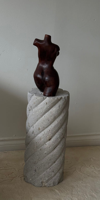 SWIRL CEMENT PLINTH