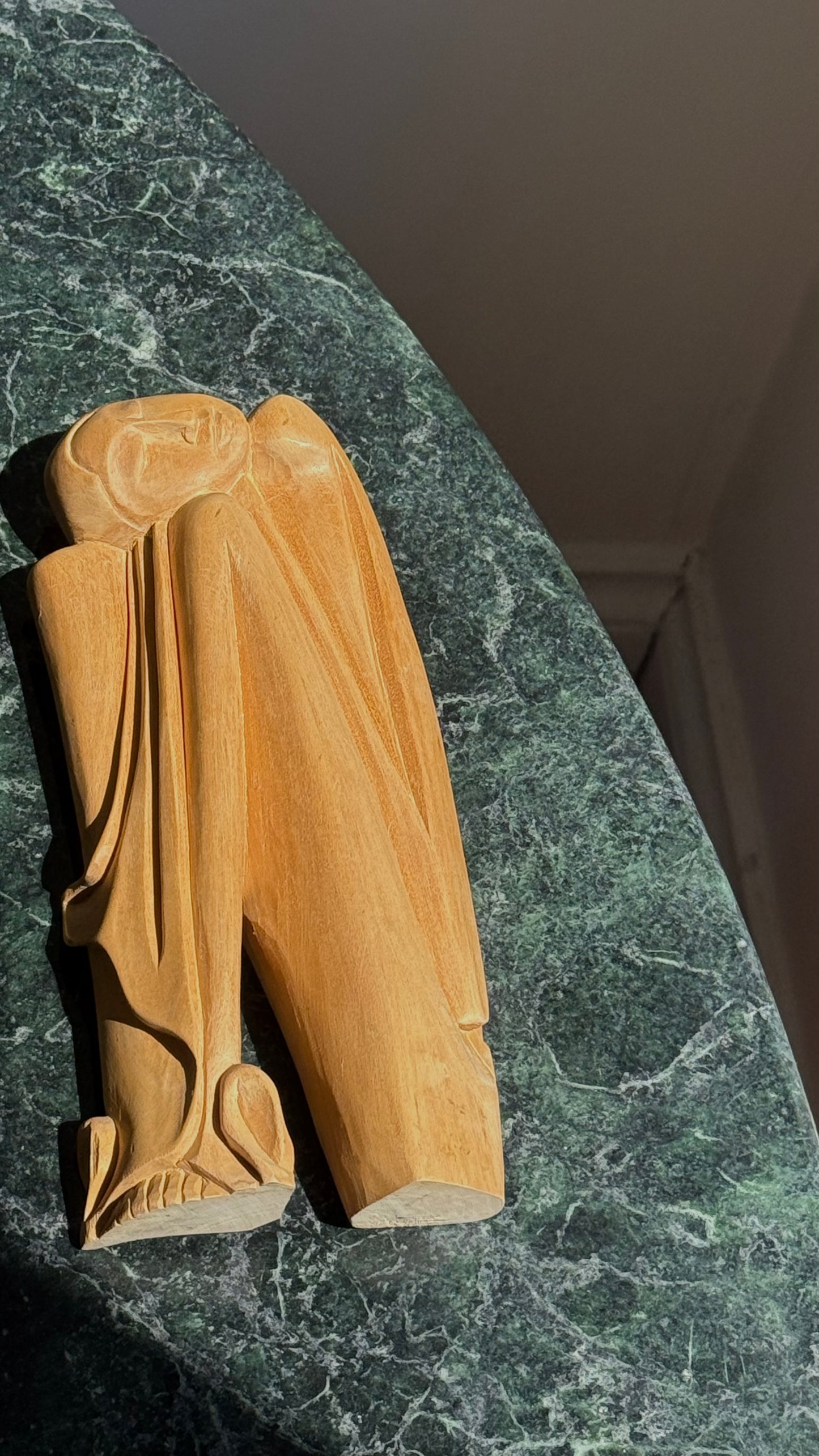 VINTAGE WOODEN SCULPTURE