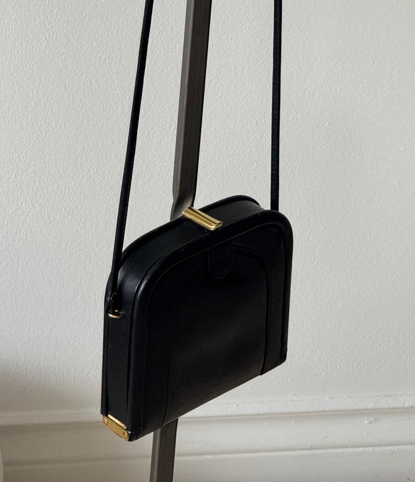 VINTAGE Leather Black Purse