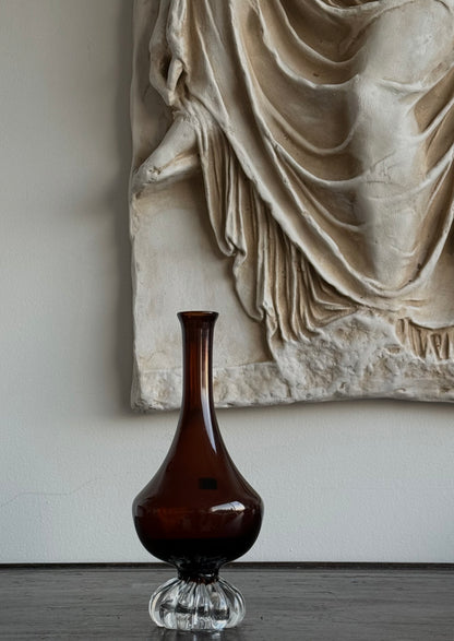 GLASS VASE