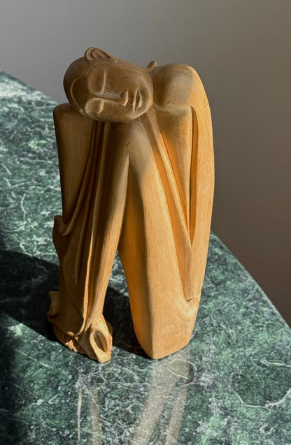 VINTAGE WOODEN SCULPTURE