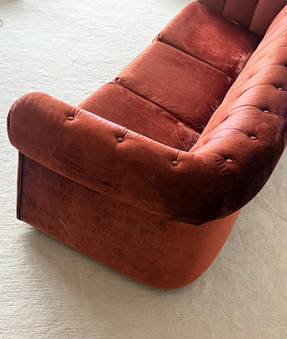 VINTAGE TUFTED SOFA