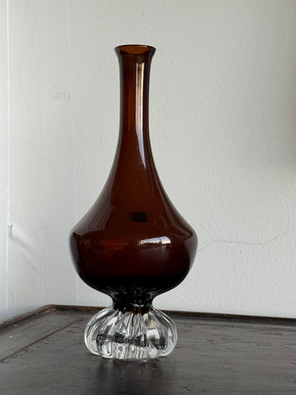 GLASS VASE