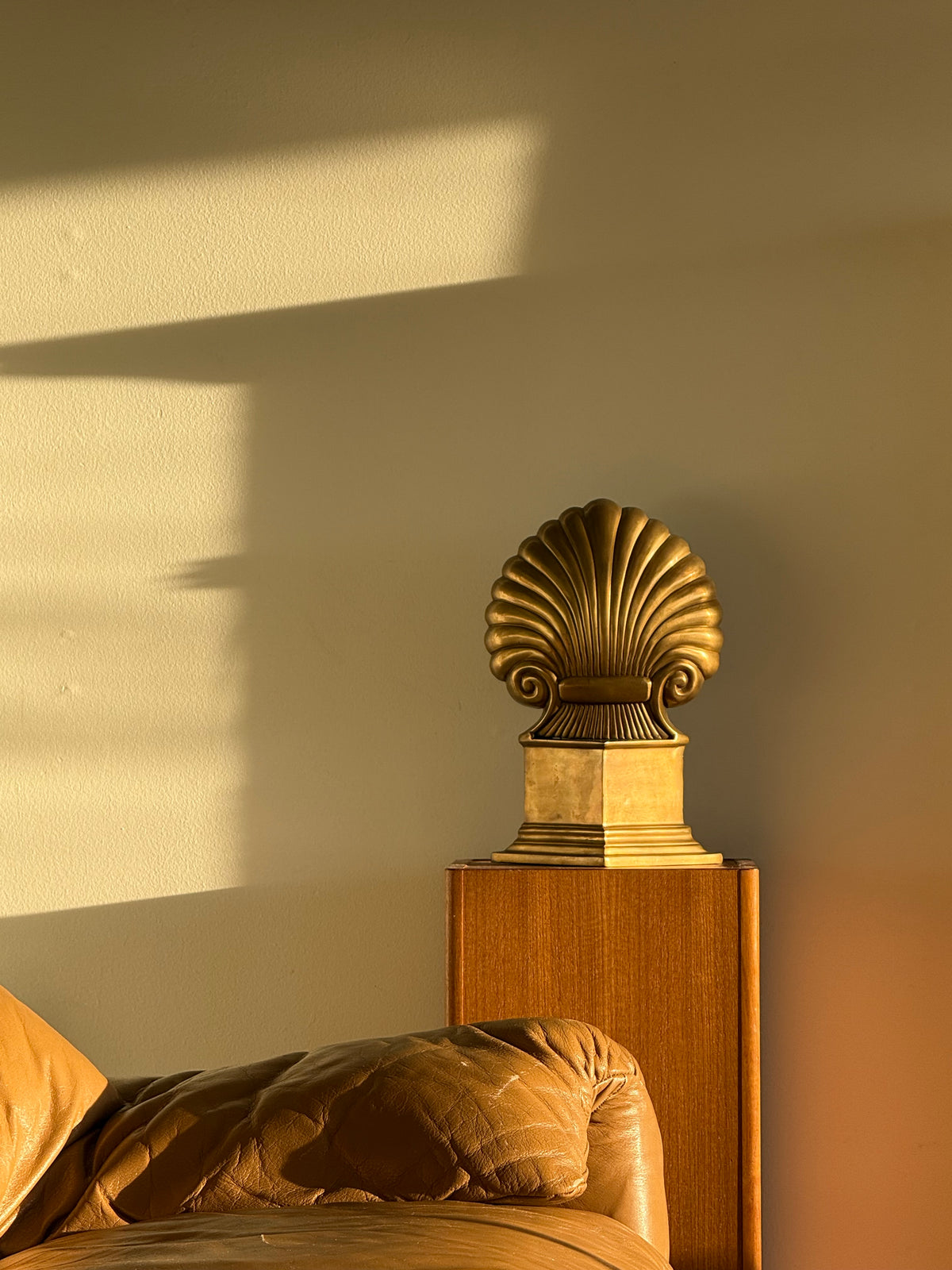 Vintage Solid Brass Clam Shell Lamp