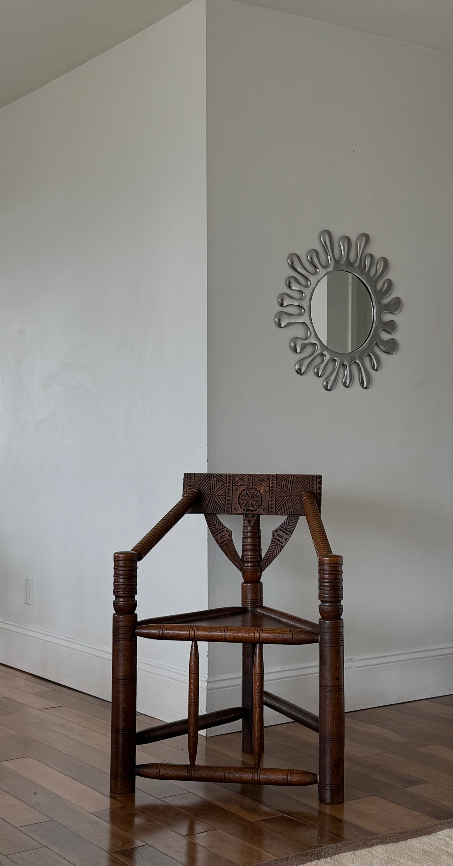 ANTIQUE “TURNER” ENGLISH CHAIR