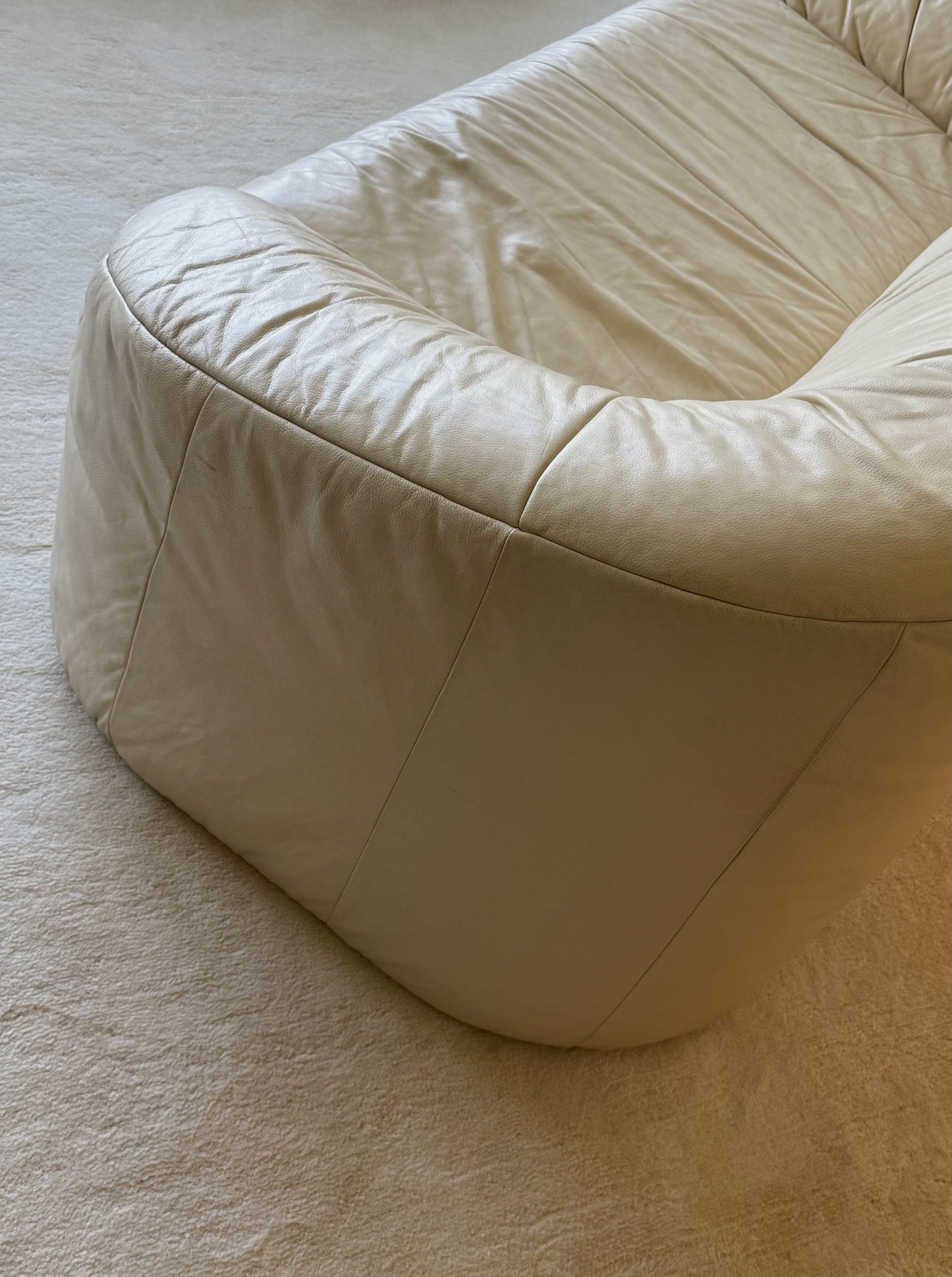 1980s LEATHER SOFA