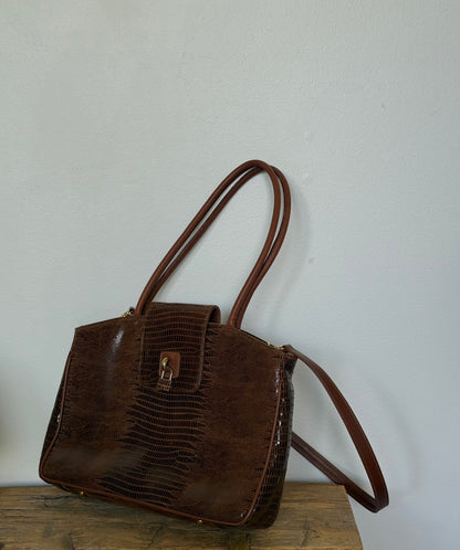 VINTAGE CANADIAN LEATHER PURSE