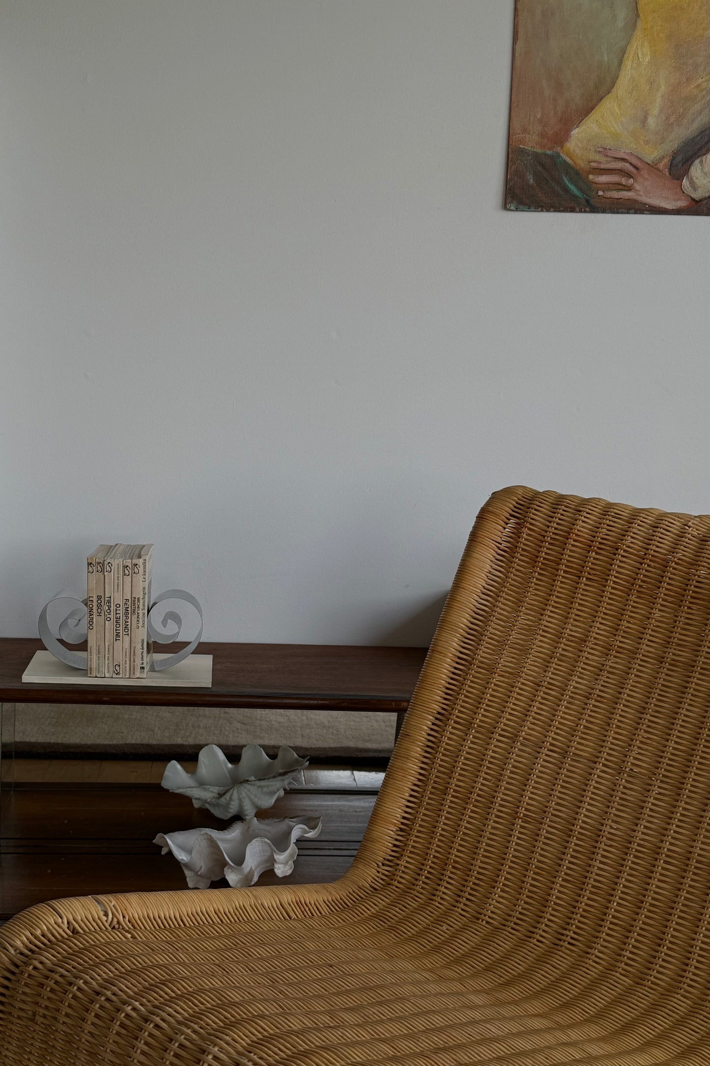 RARE Tridacna SQUAMOSA Shell