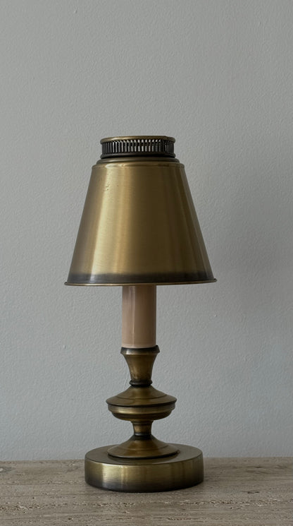 VINTAGE BRASS LAMP
