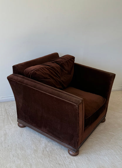 VINTAGE CLUB CHAIR IN BROWN VELVET