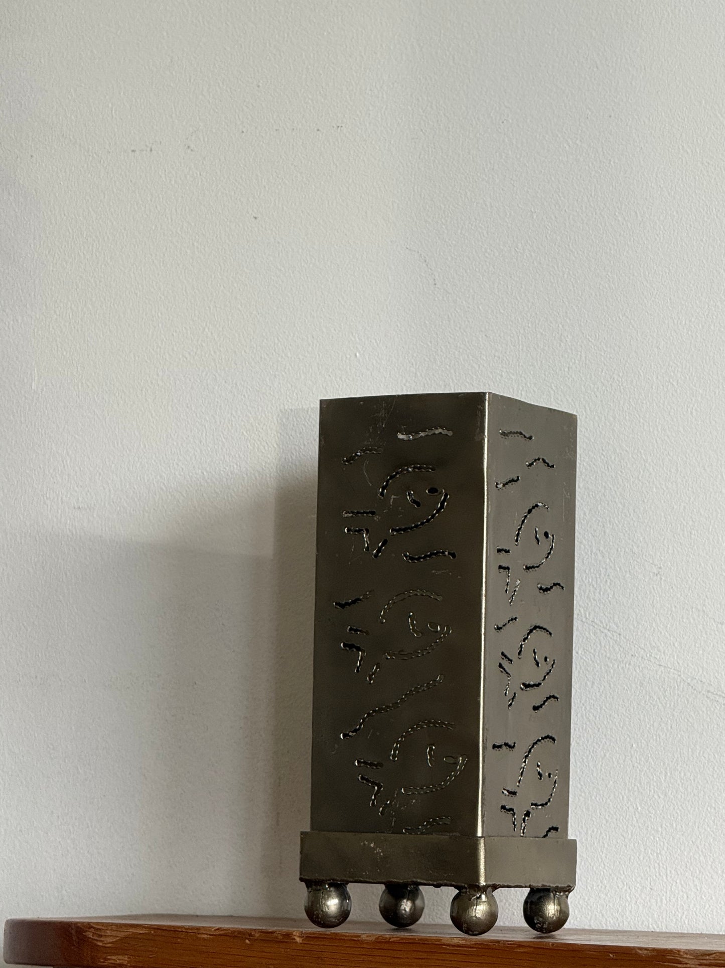 Metal CANDLE HOLDER