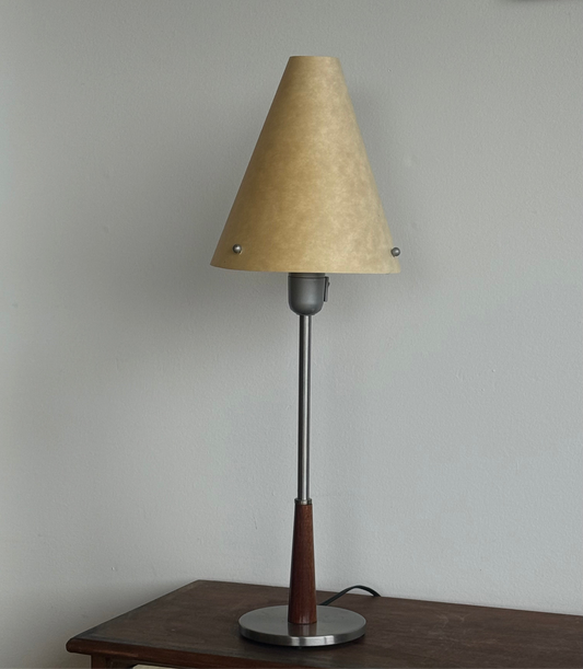 VNTG Metal & Wood Lamp
