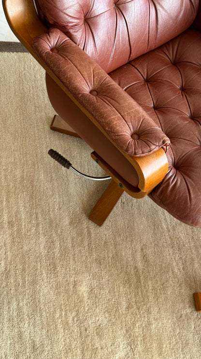 MCM Lounger and Ottoman