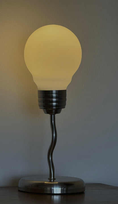 VINTAGE LARGE BULB TABLE LAMP