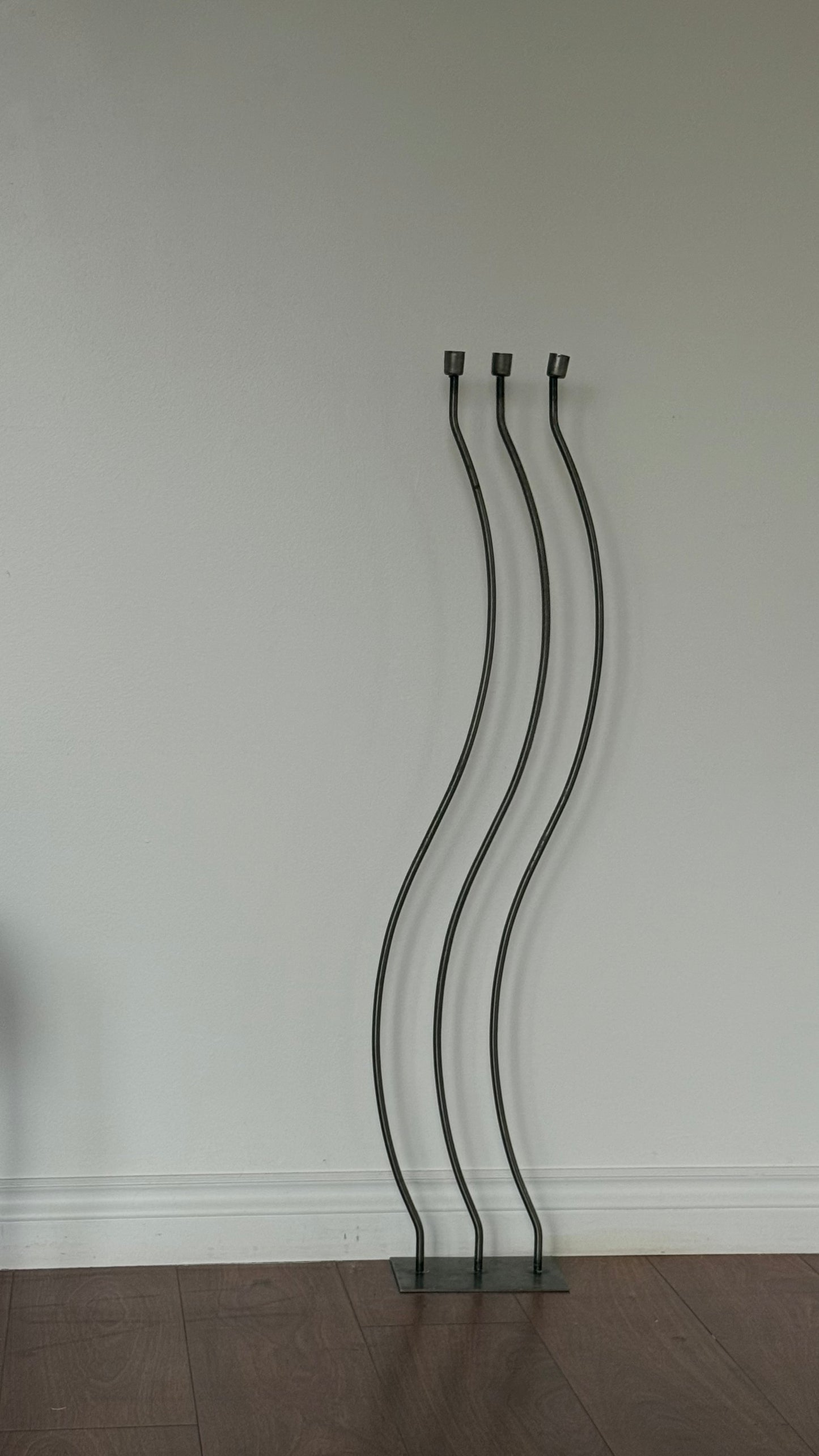 Post Mod Wavy Candle Holder