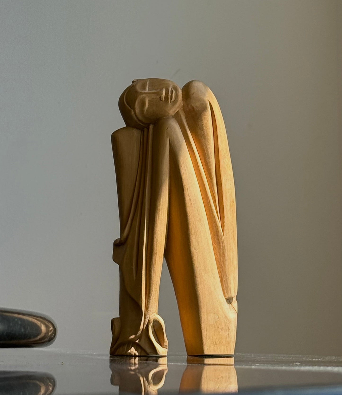 VINTAGE WOODEN SCULPTURE