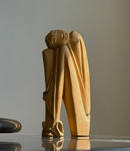 VINTAGE WOODEN SCULPTURE