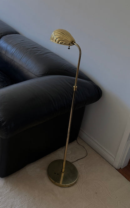 VINTAGE ADJUSTABLE SHELL LAMP
